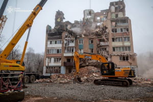 Російський удар по Тернополю: нині ідентифікують особу 34-го загиблого