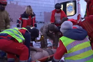 Має багато переломів: у якому стані 20-річний хлопець, якого дістали в Тернополі з-під завалів