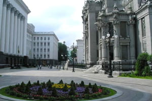 Президент не подпишет ни одного документа об отказе от территорий Украины