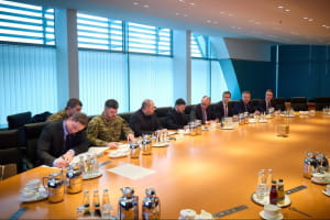 Переговоры между украинской и американской делегациями продолжатся 15 декабря &ndash; СМИ (обновлено)