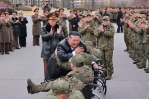 В КНДР вернулись саперы, занимавшиеся разминированием Курской области: их встречал Ким Чен Ын