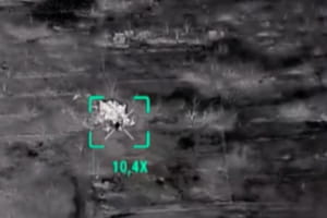 Уничтожены вражеский танк и советская пушка: украинские защитники уничтожают российскую технику вблизи Константиновки &ndash; видео