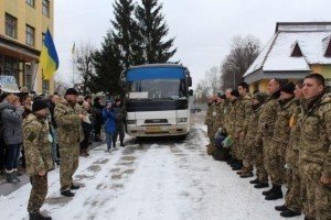 Понад 30 військових 80-ї бригади повернулись до Львова із зони АТО