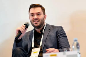 Кадровая ротация в конце года: Зеленский уволил главу НКЦБФР Магомедова