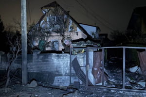 Пожежі та поранені: нічна атака БпЛА по Дніпропетровщині