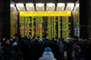 Новий графік руху поїздів: відкрили продаж квитків на відправлення потягів з 22 січня
