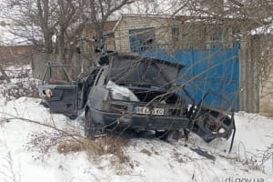В Харьковской области враг атаковал автомобиль, на котором волонтеры доставляли хлеб для гражданских: погибли двое мужчин &ndash; обновлено (фото)