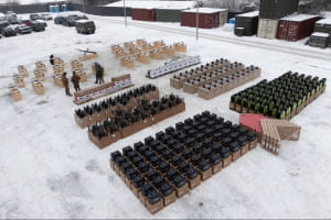 "Молнии", FPV-дроны, генераторы: в День Соборности Украины Порошенко передал новую крупную помощь военным (фото, видео)