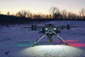 Бойцы ДШВ эффектно поразили дронами технику россиян &ndash; видео