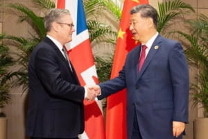 Британия и Китай укрепляют отношения на фоне напряжённости с США