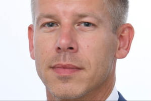 Петер Мадяр