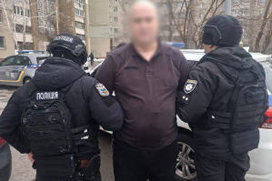 Глузував із меморіалу на Майдані &ndash; поліція знайшла порушника