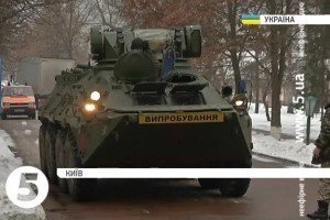Українські військові протестували британські броньовики Saxon