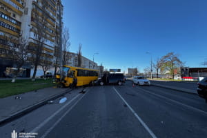 В Одесі сталася смертельна ДТП за участю військовослужбовця: є загибла та потерпілі (фото)