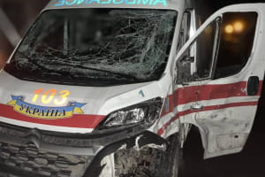 В Сумской области дрон атаковал скорую: пострадали трое медиков