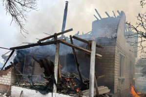 Российские дроны атаковали жилой сектор Балаклеи: двое погибших и раненые (обновлено)