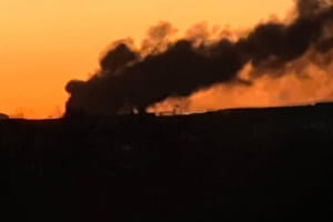 У Білій Церкві через ворожу атаку виникла пожежа &ndash; мешканцям рекомендують зачинити вікна і не виходити на вулицю 