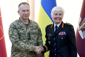 "Ситуація складна по всій лінії фронту" &ndash; Сирський провів переговори з начальником Штабу оборони Збройних сил Канади