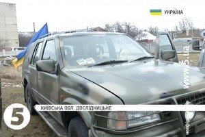 Мешканці Київщини передали на фронт три позашляховики