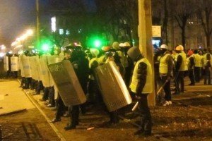 Прокуратура встановила і оголосила у розшук організатора "тітушок" у Харкові