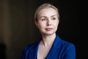 "Уряд діє всупереч проміжним бенчмаркам для перемов про вступ України до ЄС" &ndash; Радіна 