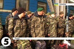 Близько 100 львівських прикордонників повернулися додому з-під Маріуполя