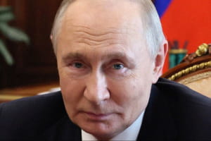 Диктатор путін