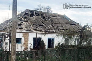 Майже 800 ударів за добу: росія масовано атакувала Запоріжжя, є поранені
