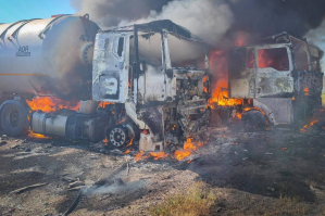 Ворог вдарив по стоянці вантажного транспорту на Одещині: є загиблий і поранені (фото)
