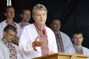 Третій президент України Віктор Ющенко теж відмовився від польського ордена Білого Орла  