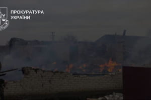 На Сумщині російський дрон знищив будинок багатодітної родини: загинули дитина, батько та бабуся