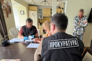 Почти 41 млн грн социальных выплат родственникам: на Львовщине сообщили о подозрениях трем бывшим служащим