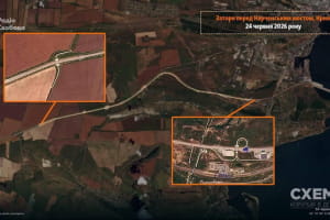 Паніка в Криму: супутникові світлини зафіксували кілометрові затори перед Керченським мостом
