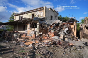 Ворог ударив авіабомбами по Запоріжжю: зруйновано приватні будинки (оновлено)