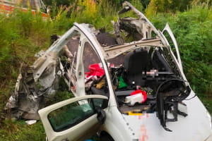 На Харківщині росіяни атакували цивільне авто: водій загинув (фото)