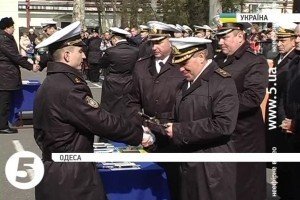 Одеська національна морська академія випустила 9 лейтенантів-"нахімівців"