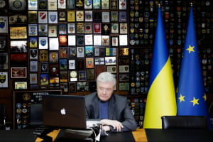 Порошенко обговорив із президентом ЄНП підтримку України та євроінтеграцію