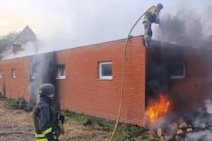 Ворог атакував три райони Дніпропетровщини: пошкоджено інфраструктуру області