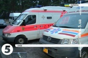 Ще п'ять реанімобілів відправлять зі столиці на фронт