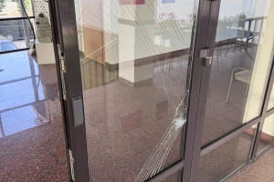 Внаслідок ворожої атаки на столицю пошкоджена будівля посольства Литви: Будріс викликав посла рф