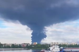 Подвійний удар по НПЗ і морським цілям рф: деталі чергової атаки ЗСУ
