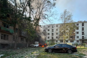Удар КАБом по Запоріжжю: є постраждалі, пошкоджено будинки та більш як 10 авто (оновлено)