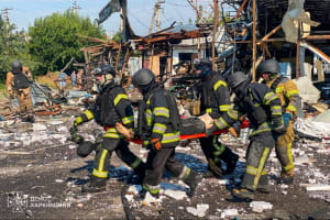 "Обов'язково відповімо": Зеленський про наслідки жорстокого удару росіян по Печенігах