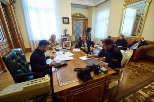 Зеленський дві години говорив з Макроном: подробиці 
