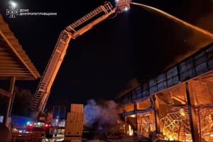 Росіяни понад 20 разів атакували Дніпропетровщину: пошкоджено підприємства, будинки та інфраструктуру (фото)