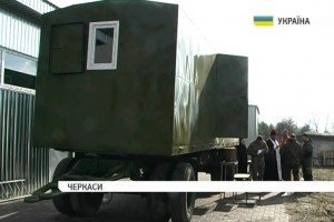 Черкаські волонтери переобладнали КамАЗ на мобільний будиночок для військових 