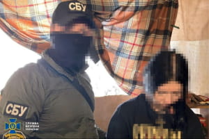 Готувала удар по центру Дніпра: СБУ затримала коригувальницю