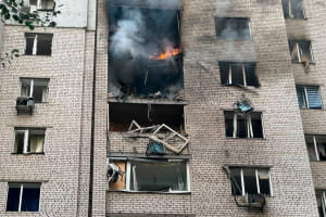 Ворог атакував Київ: є влучання у багатоповерхівку, загинула дитина, щонайменше 20 потерпілих (оновлено)