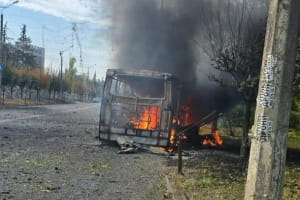 Российские войска нанесли удар по двум рейсовым автобусам в Краматорске: 30 погибших и 18 раненых (обновлено)