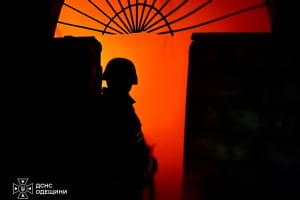 Ночной удар по Одесской области: повреждены продовольственный склад, кафе и базы отдыха